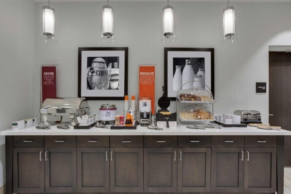 Hampton Inn By Hilton Fort Lauderdale Pompano Beach FL image 9